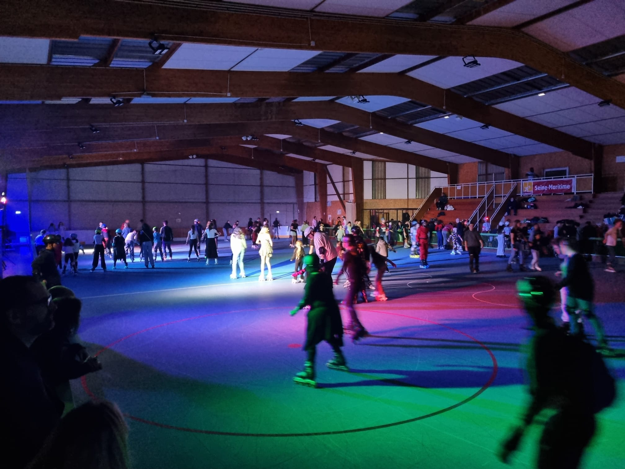 🎃 Retour sur la Roller Dance Halloween du 8 novembre : une soirée endiablée sur roulettes !